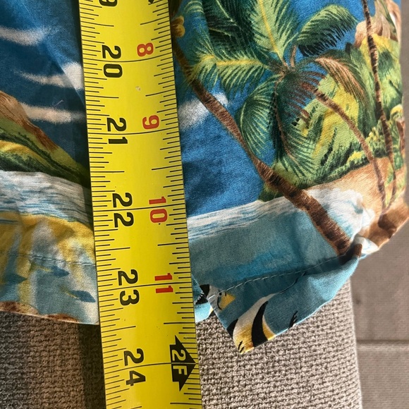 Kids Tropical Island Print Button‎ Down Shirt - Picture 7 of 7